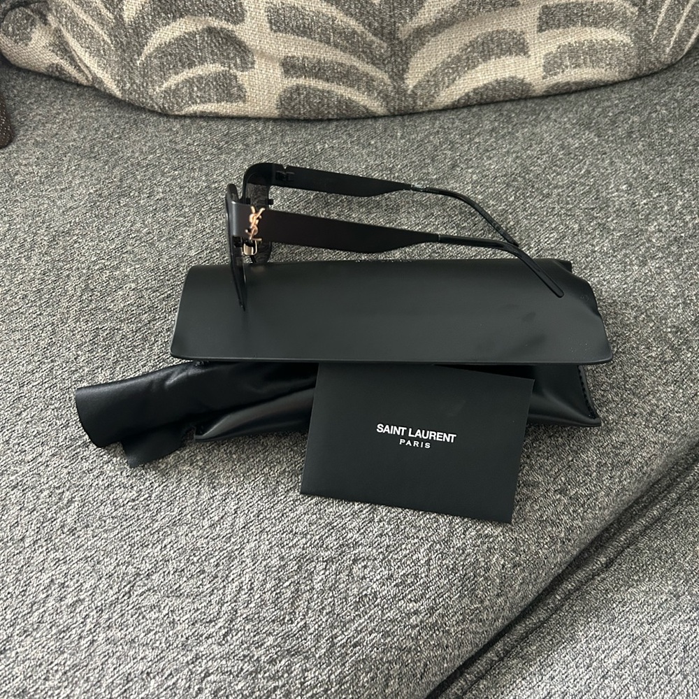 Saint Laurent SLM41 Sunglasses - Picture 8 of 8